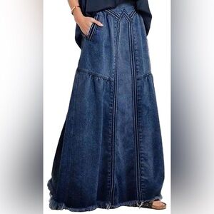 Jean denim long skirt with pockets elastic waist 
Xl fits Womens 14-16